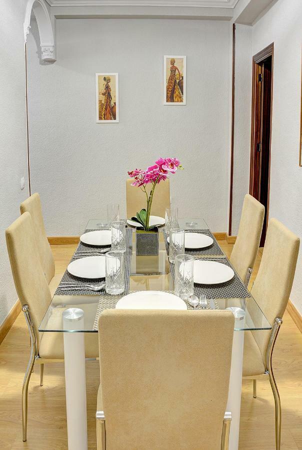Apartamento Pureza Sevilla Bagian luar foto